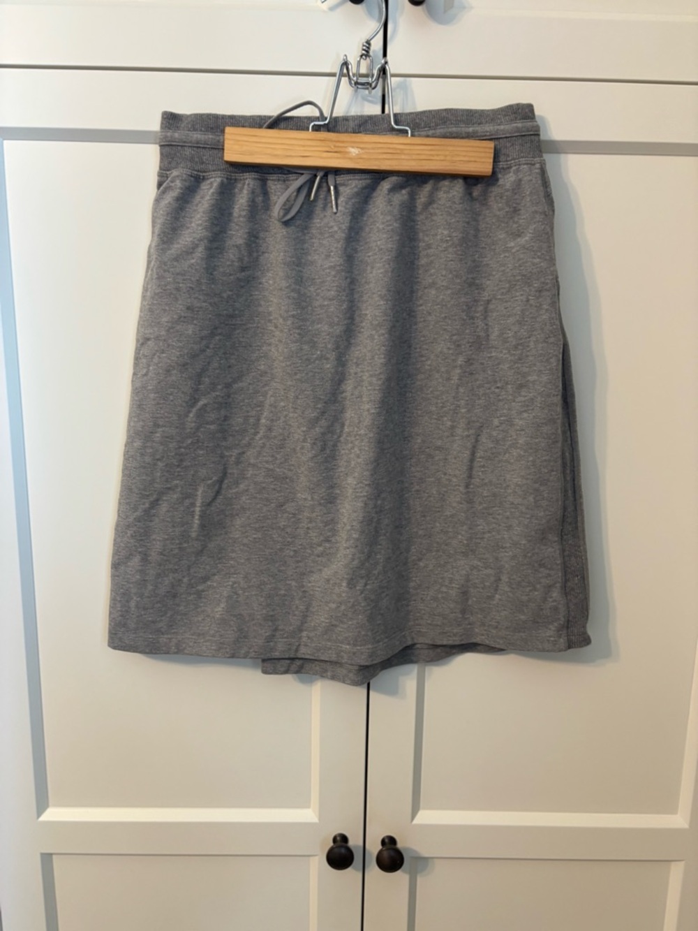 Lululemon Start Anew Skirt 21” – Heathered Grey – Size 6 - Picture 5 of 12